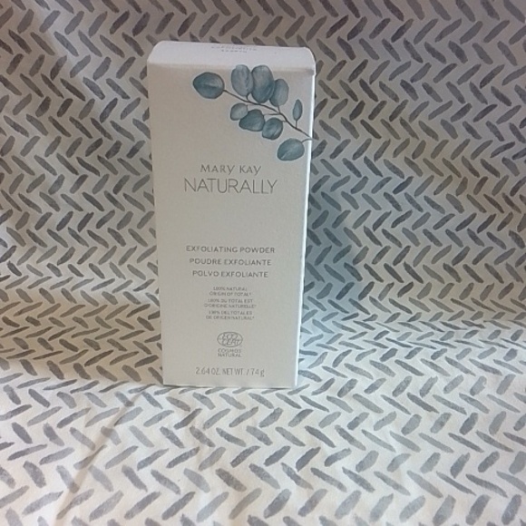 Mary Kay Naturally - Picture 3 of 3